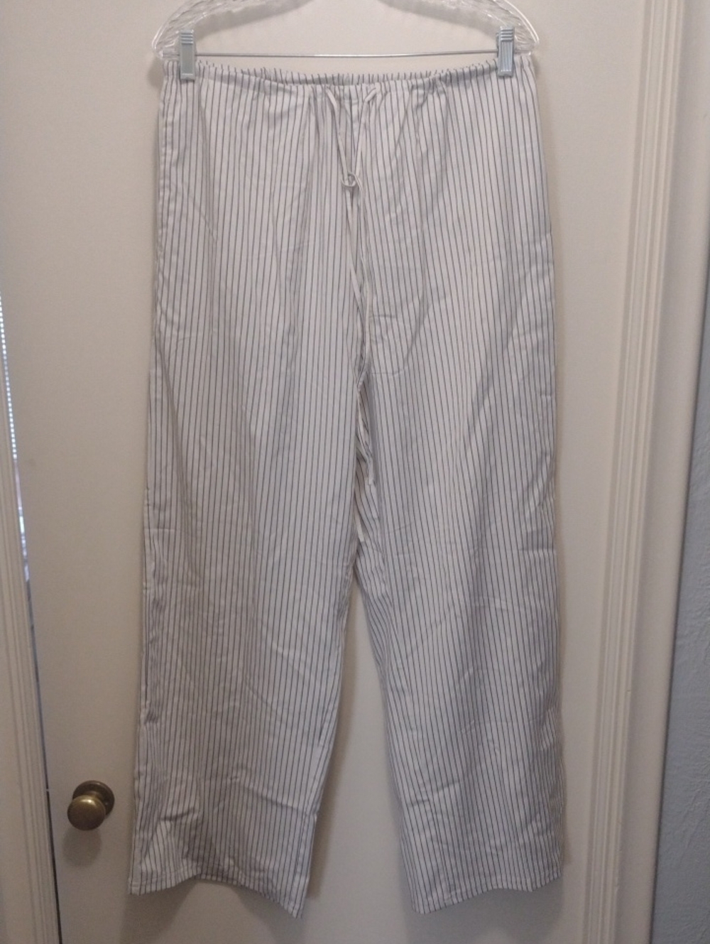 American Eagle White Drawstring Pajama Pants With Gray Stripes (J796)